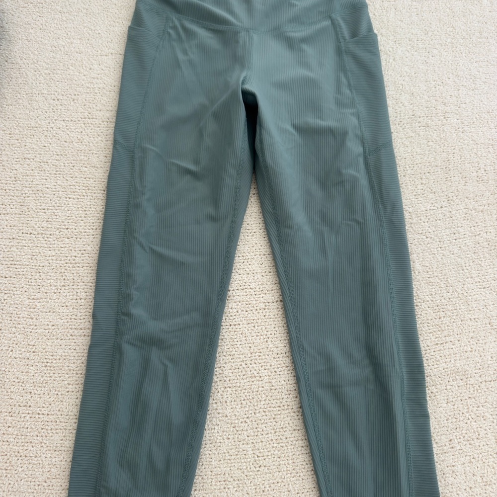 Old Navy High-Rise Leggings